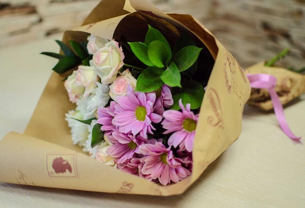 Букет цветов из: Розы и Хризантемы в Масловский