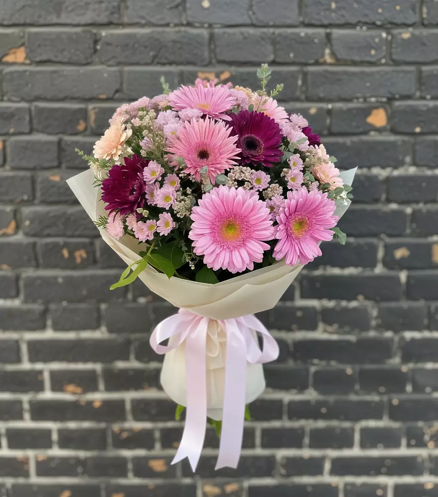 Букет цветов из: Герберы и Хризантемы в Масловский