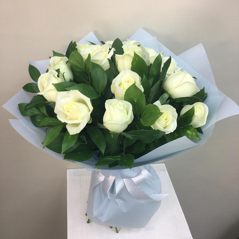 Букет 15 Белых роз Проуд в Масловский
