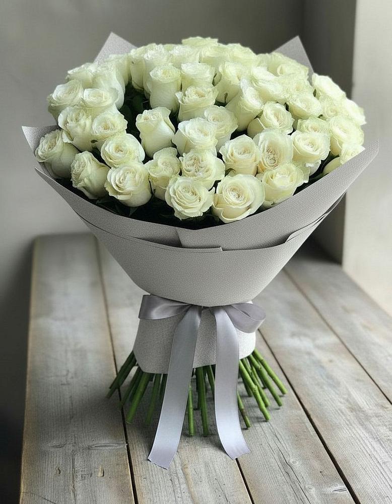 Букет 35 Белых роз в Масловский