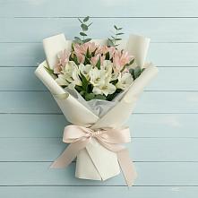 Букет цветов из:  Альстромерии #REPLACE_PRED# Масловский