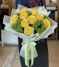 Букет цветов из:  Хризантемы и Розы в Масловский