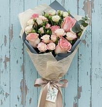 Букет цветов из:  Розы в Масловский