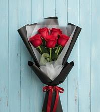Букет цветов из:  Розы в Масловский