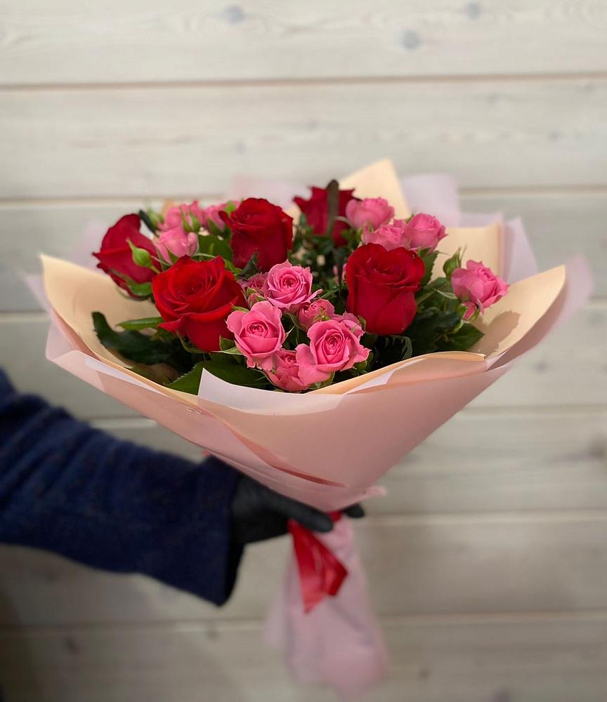 Букет цветов из: Розы в Масловский