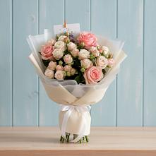 Букет цветов из:  Розы #REPLACE_PRED# Масловский