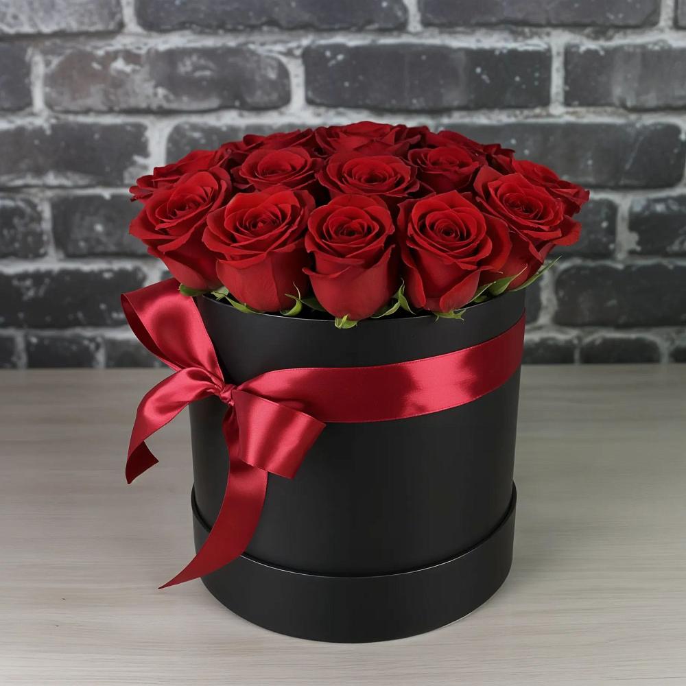 Цветочная композиция из Розы в шляпной коробке в Масловский